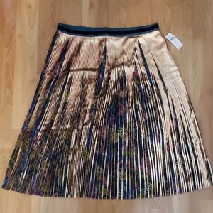 Anthropologie Maeve pleated skirt w/ floral detail
